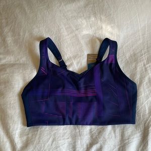 Brooks Moves With Me Sports bra